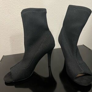 Elegant Black Mesh Women's Heeled Boots